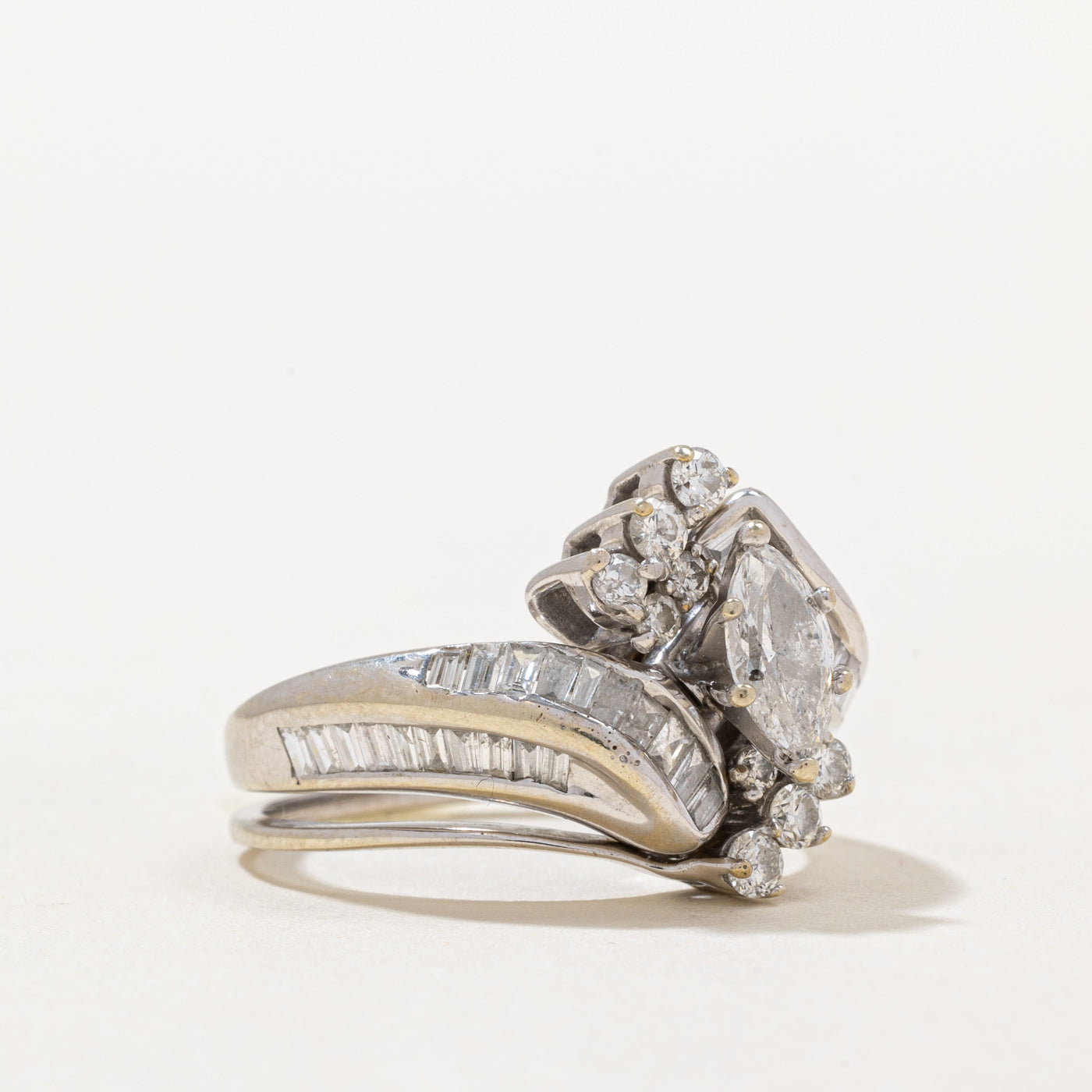 Ensemble bague de fiançailles et alliance en diamant taille marquise | 1,65 ct | Taille 8 |