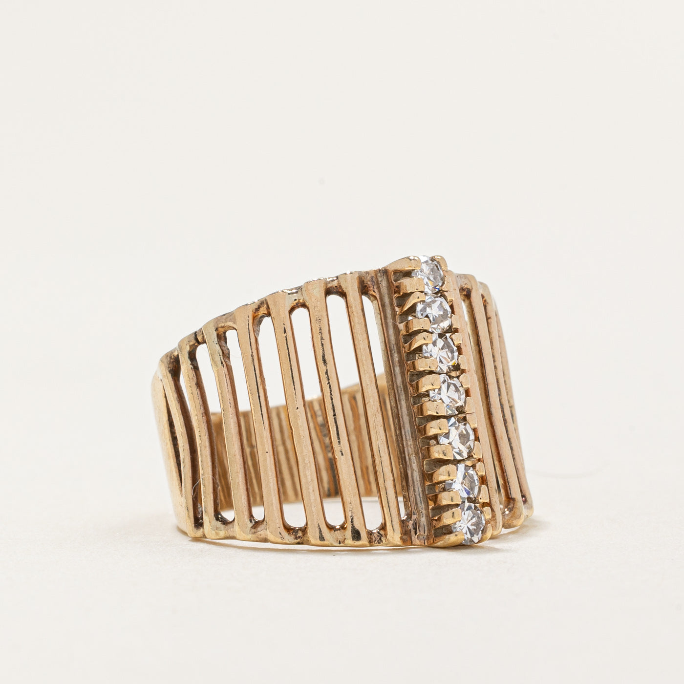 Diamond Column Ring | 0.28ctw | SZ 7 |