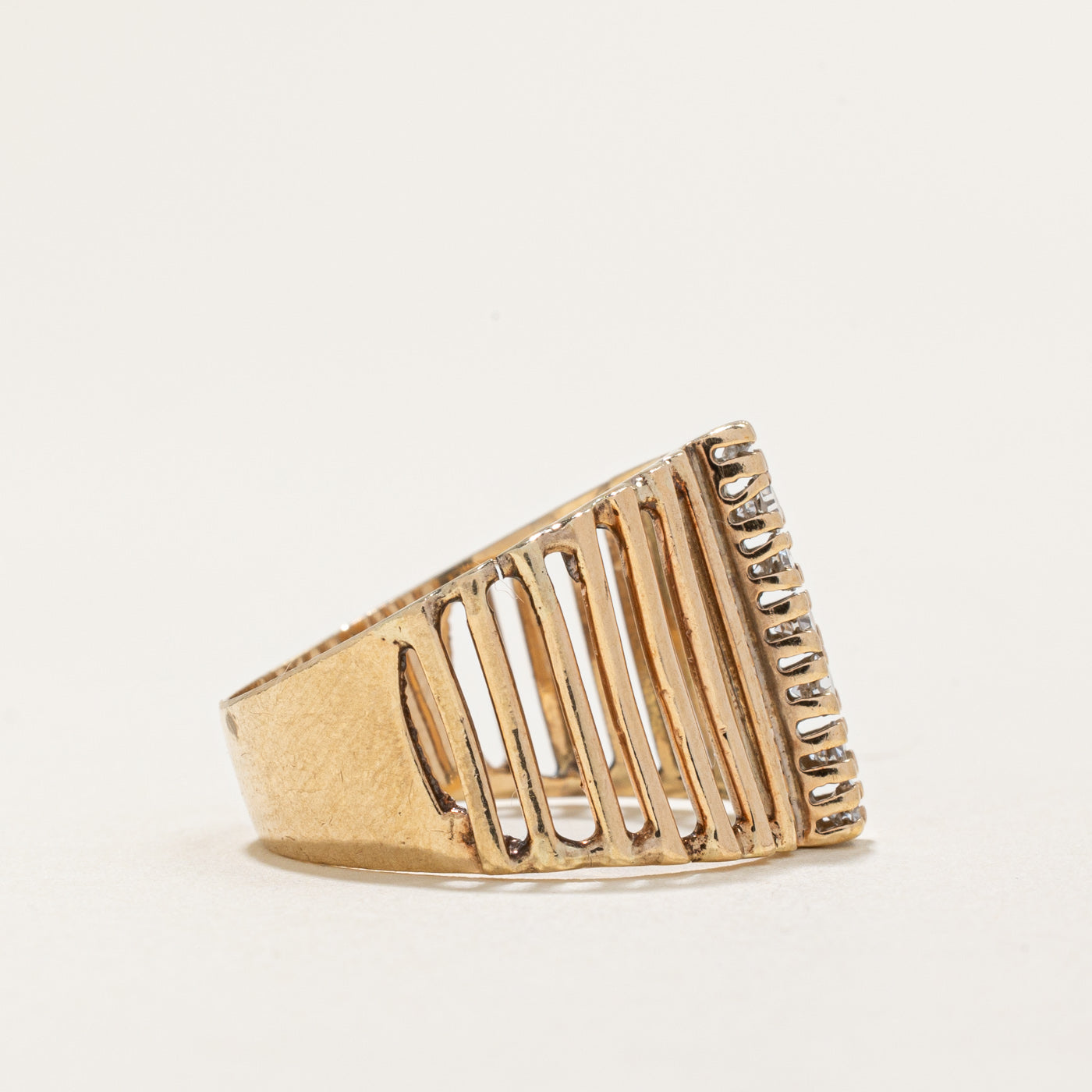 Diamond Column Ring | 0.28ctw | SZ 7 |