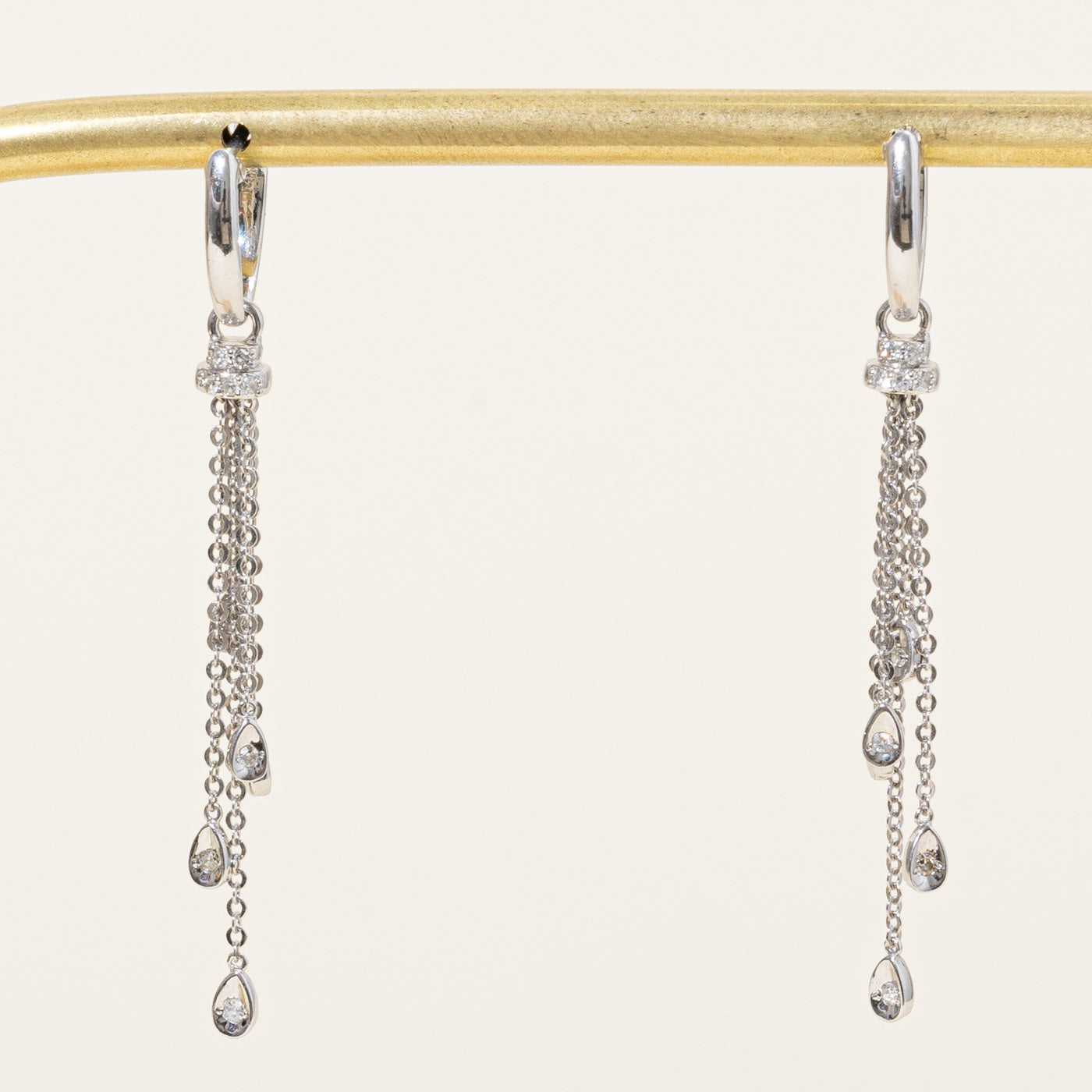 Boucles d'oreilles pendantes en diamant | 0,12 ct |