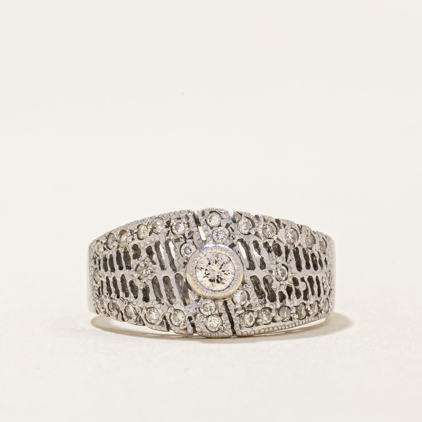 Illusion Set Diamond Ring | 0.31ctw | SZ 6.25 |