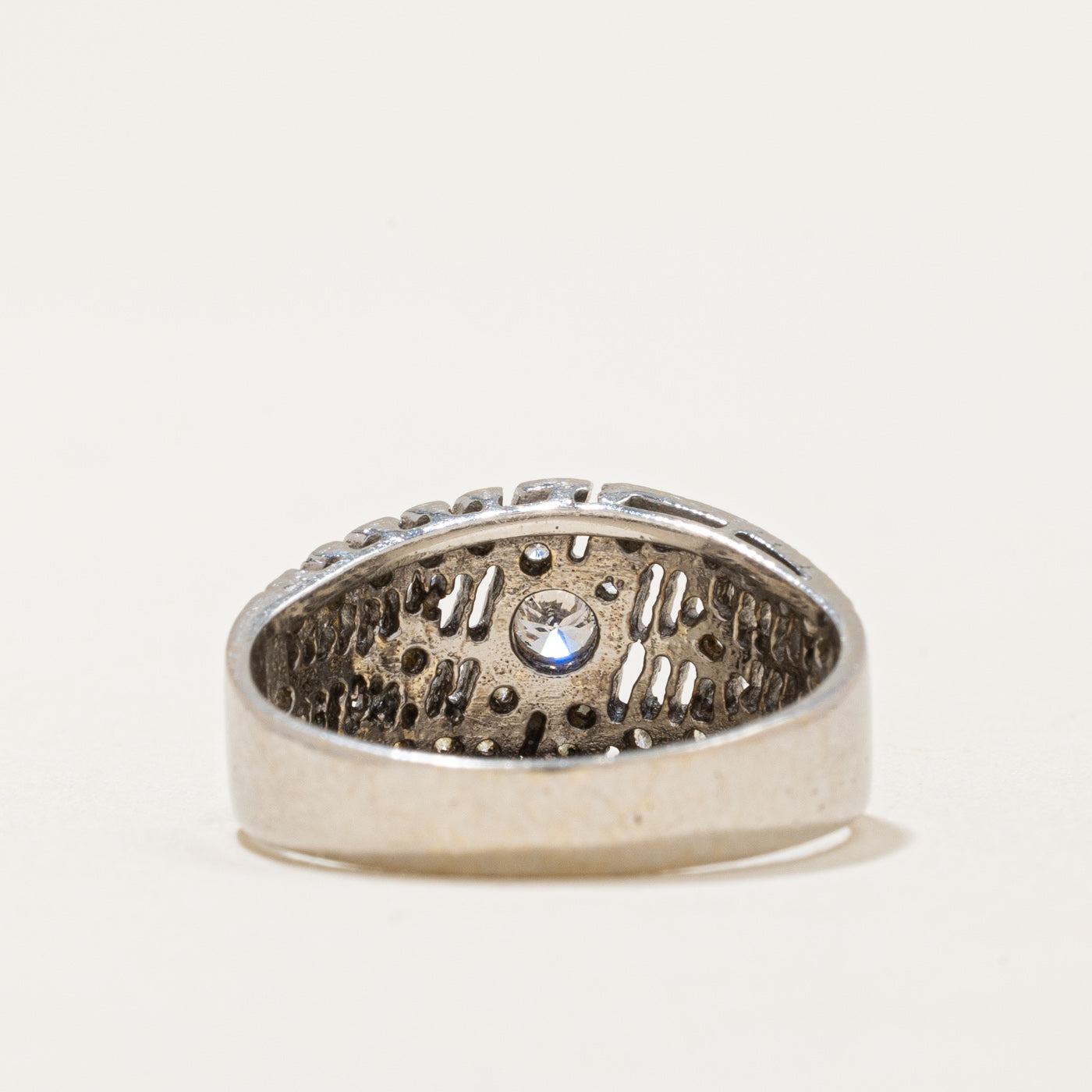 Illusion Set Diamond Ring | 0.31ctw | SZ 6.25 |