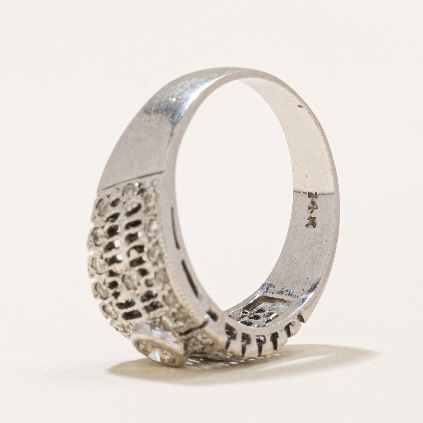 Illusion Set Diamond Ring | 0.31ctw | SZ 6.25 |