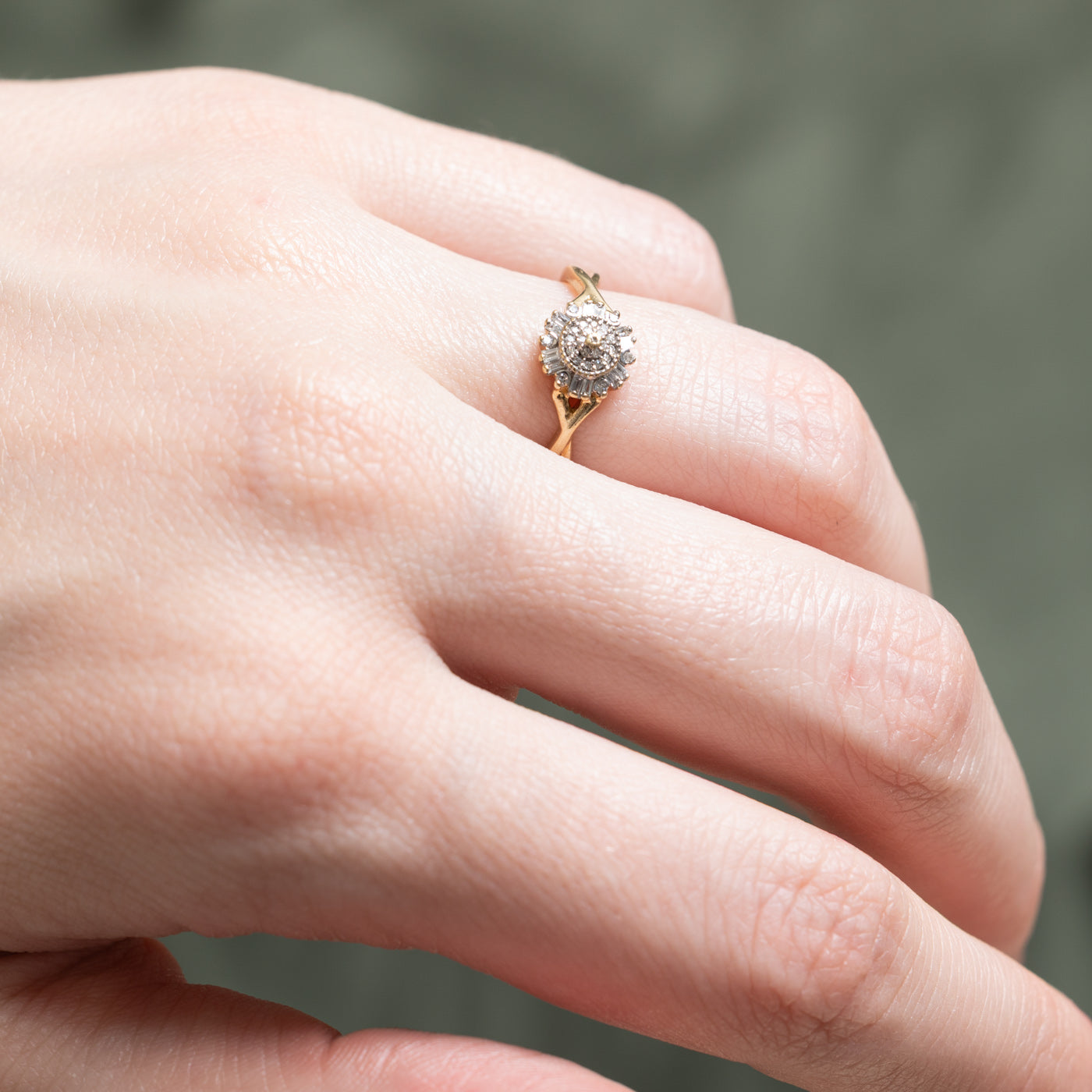 Diamond Cluster Cross Over Ring | 0.09ctw | SZ 5