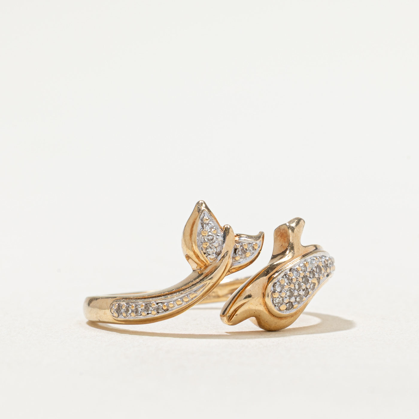 Diamond Dolphin Ring | 0.10ctw | SZ 7.5