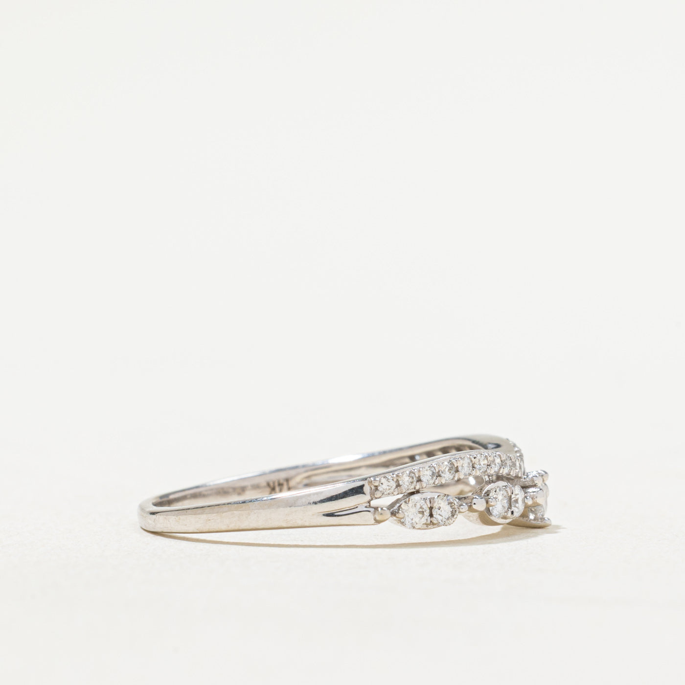 Bague contour ornée de diamants | 0,31 ct | Taille 9,25