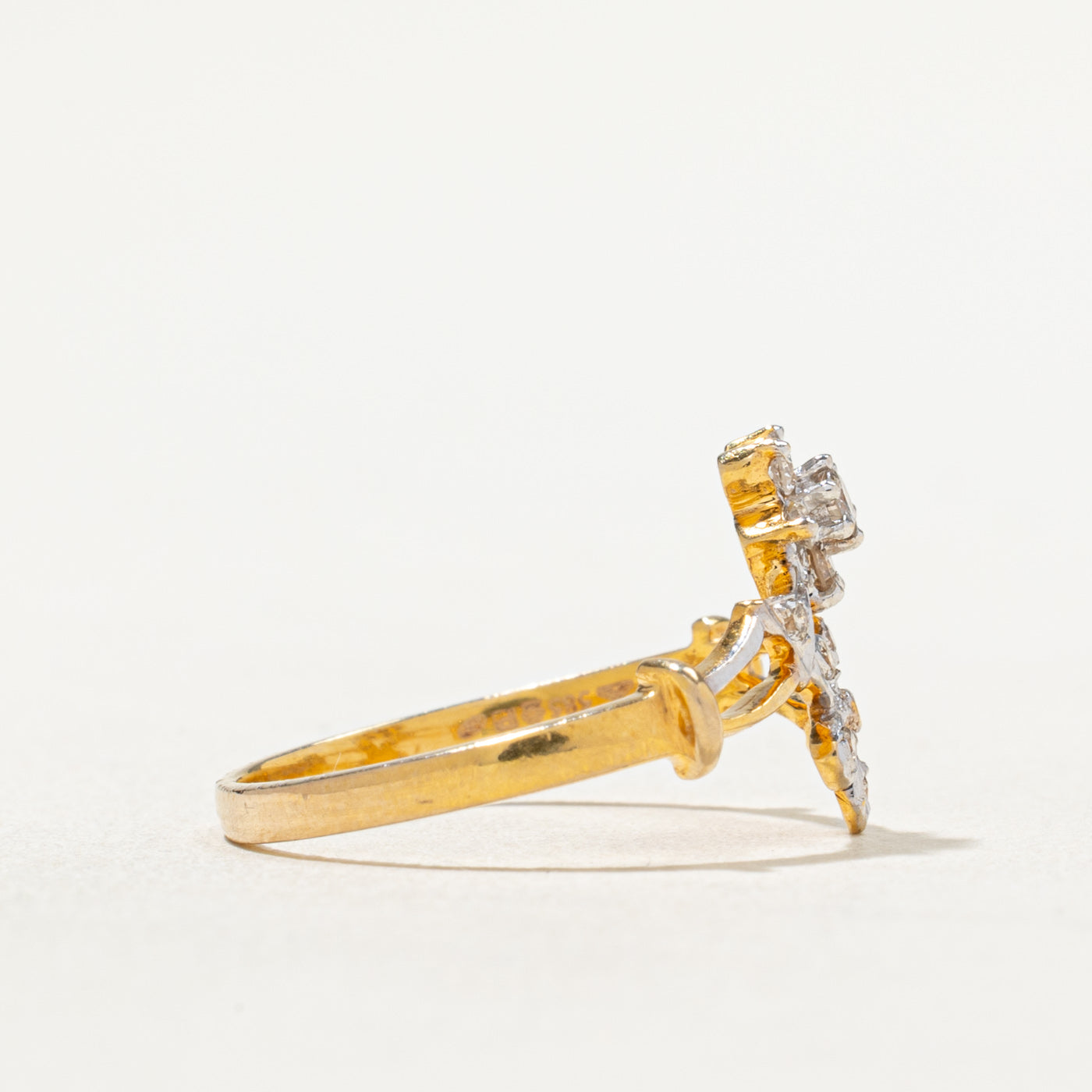 Diamond Floral Ring | 0.20ctw | SZ 6.75