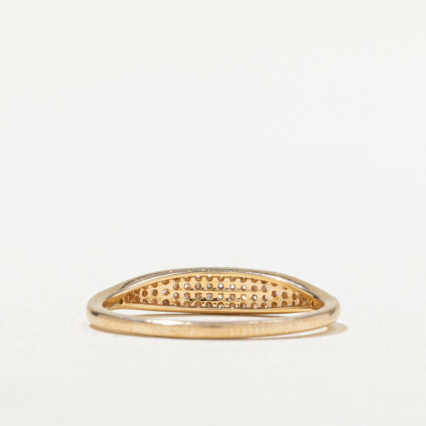 Bande effilée de diamants sertis pavé | 0,13ctw | Taille 6