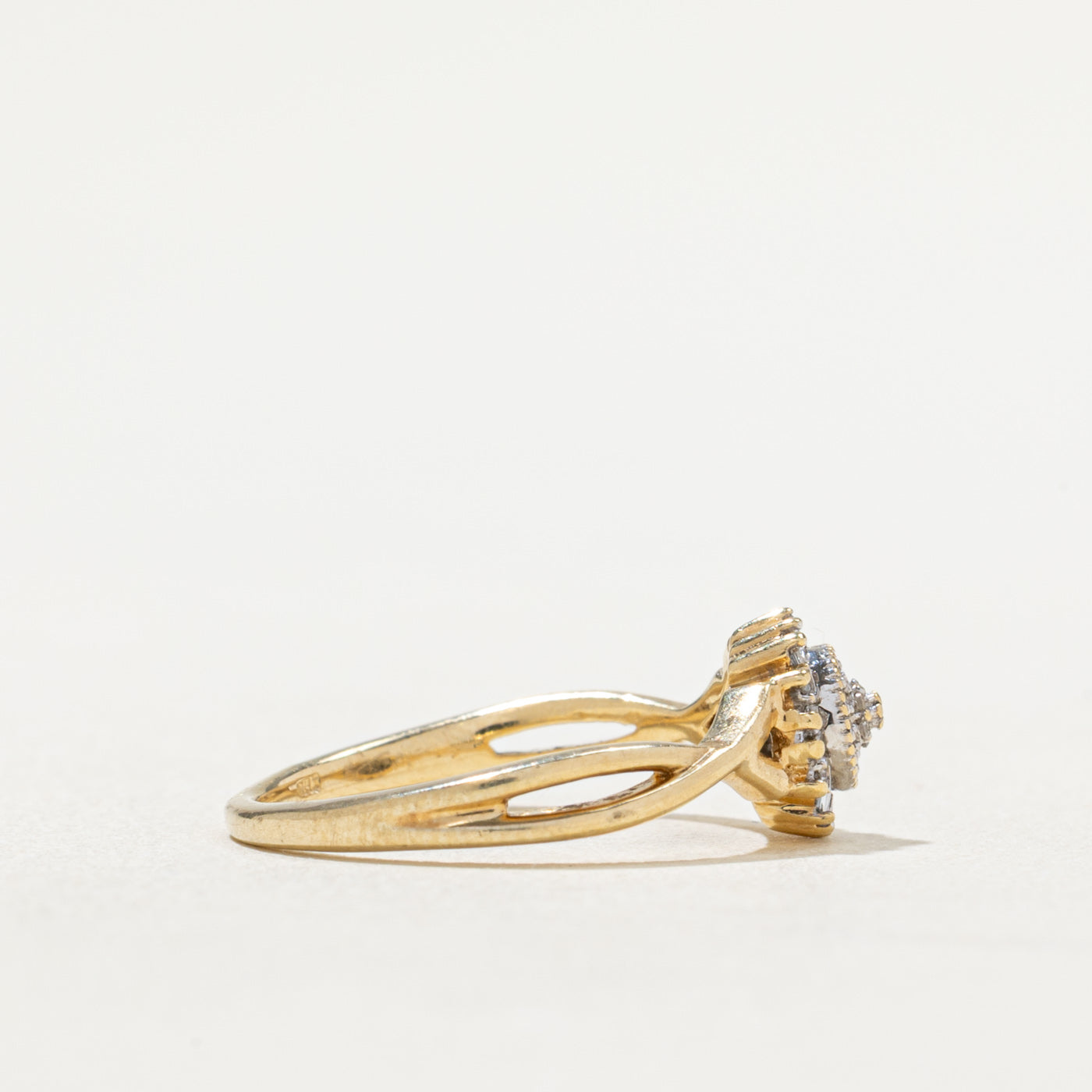 Diamond Cluster Cross Over Ring | 0.09ctw | SZ 5
