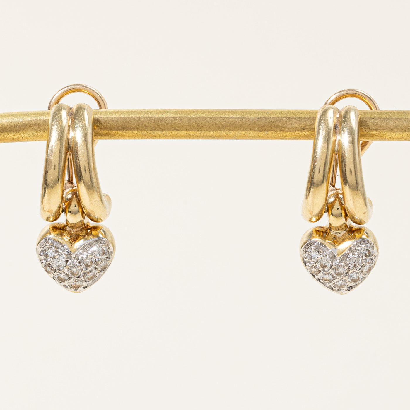 Boucles d'oreilles pendantes en forme de cœur serties de diamants | 0,50 ct |