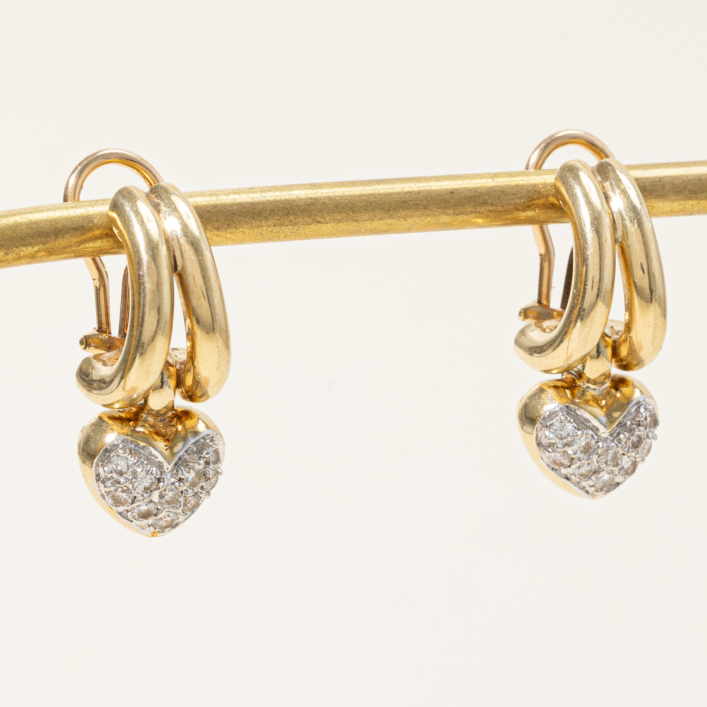 Boucles d'oreilles pendantes en forme de cœur serties de diamants | 0,50 ct |
