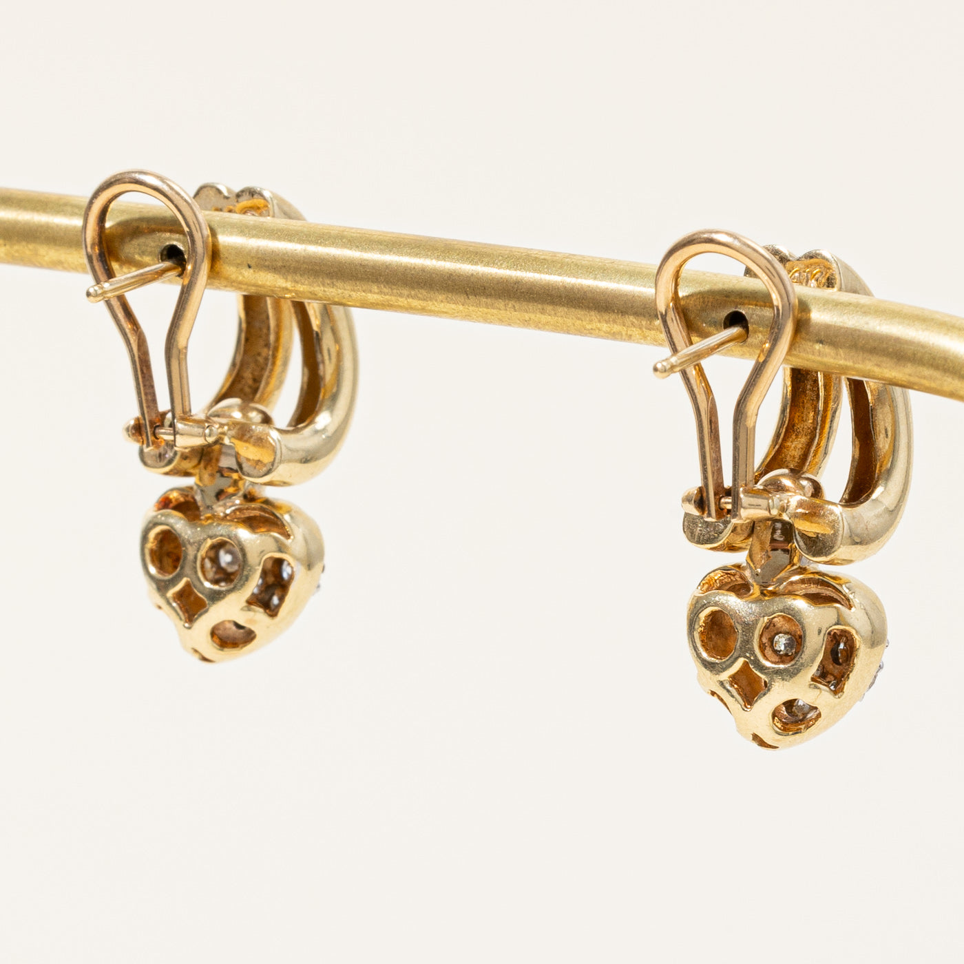 Boucles d'oreilles pendantes en forme de cœur serties de diamants | 0,50 ct |