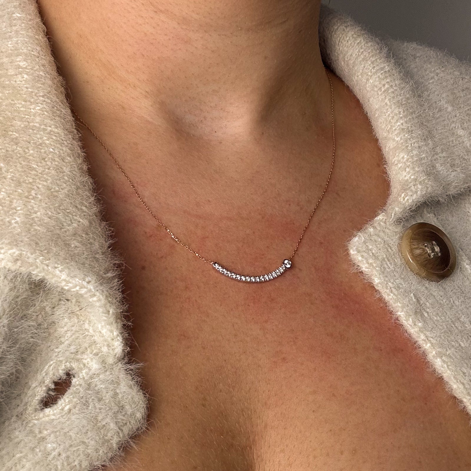 Diamond Scoop Pendant Necklace | 0.24ctw | 18" |