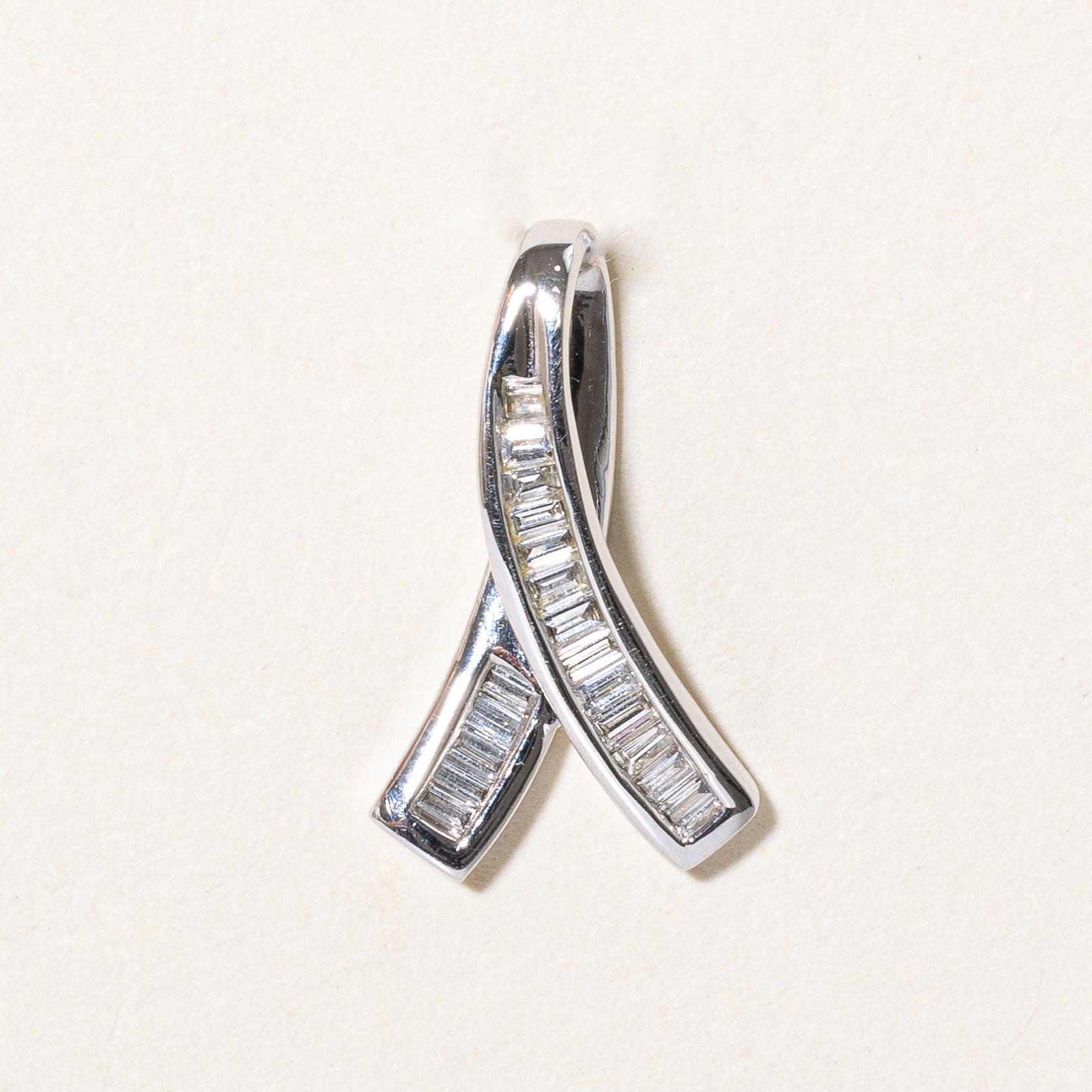 Diamond Pendant | 0.17ctw |