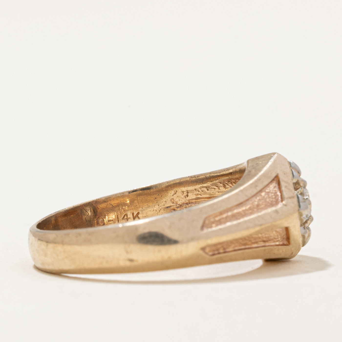 Diamond Cocktail Ring | 0.10ct | SZ 8.75 |