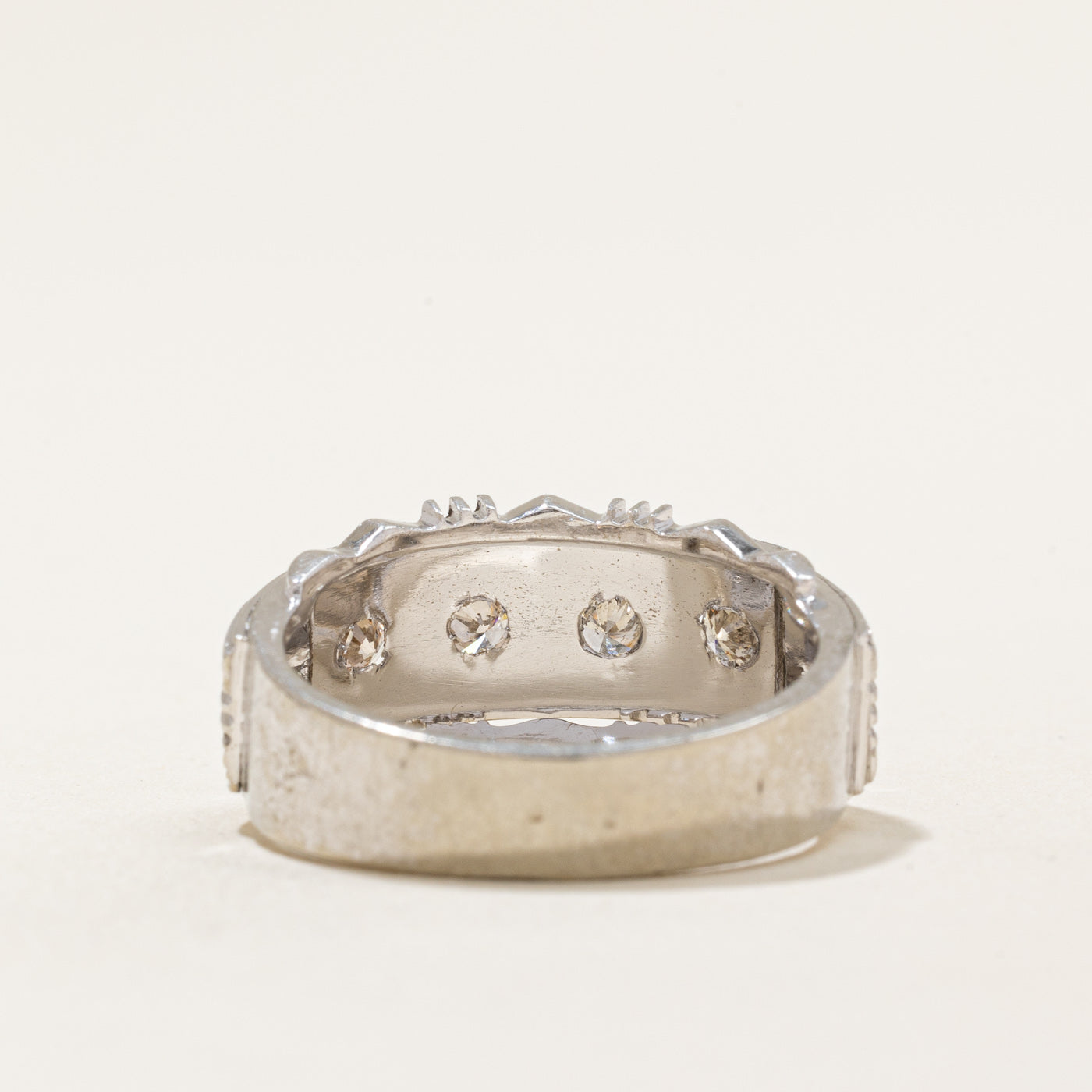 Illusion Set Diamond Ring | 0.32ctw | SZ 7.75 |