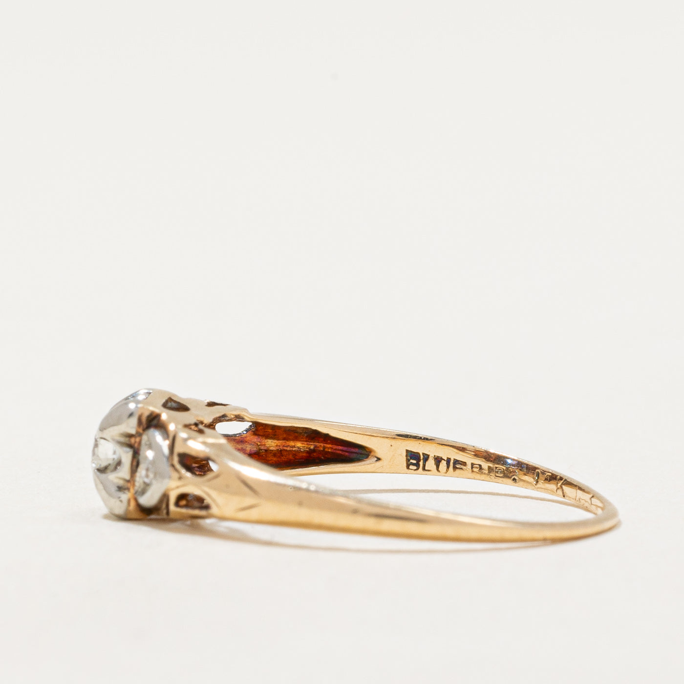 Illusion Set Diamond Ring | 0.07ctw | SZ 4.75 |