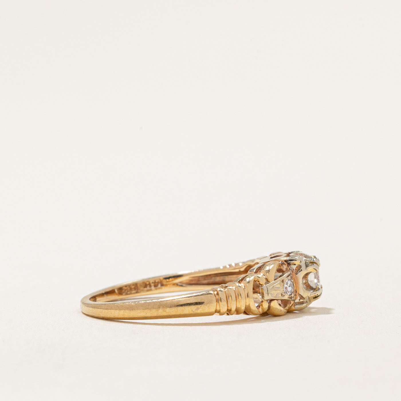 Diamond Engagement Ring | 0.19ctw | SZ 6 |
