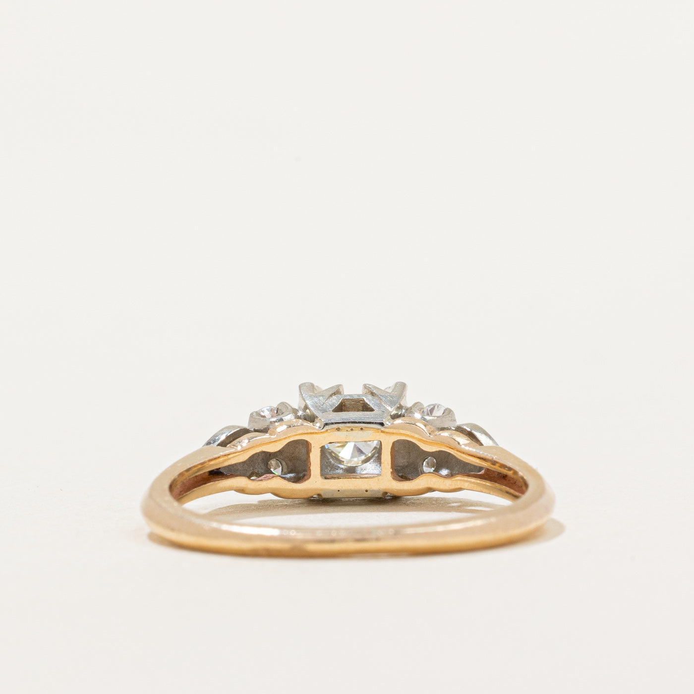 Diamond Engagement Ring | 0.22ctw | SZ 6.5 |