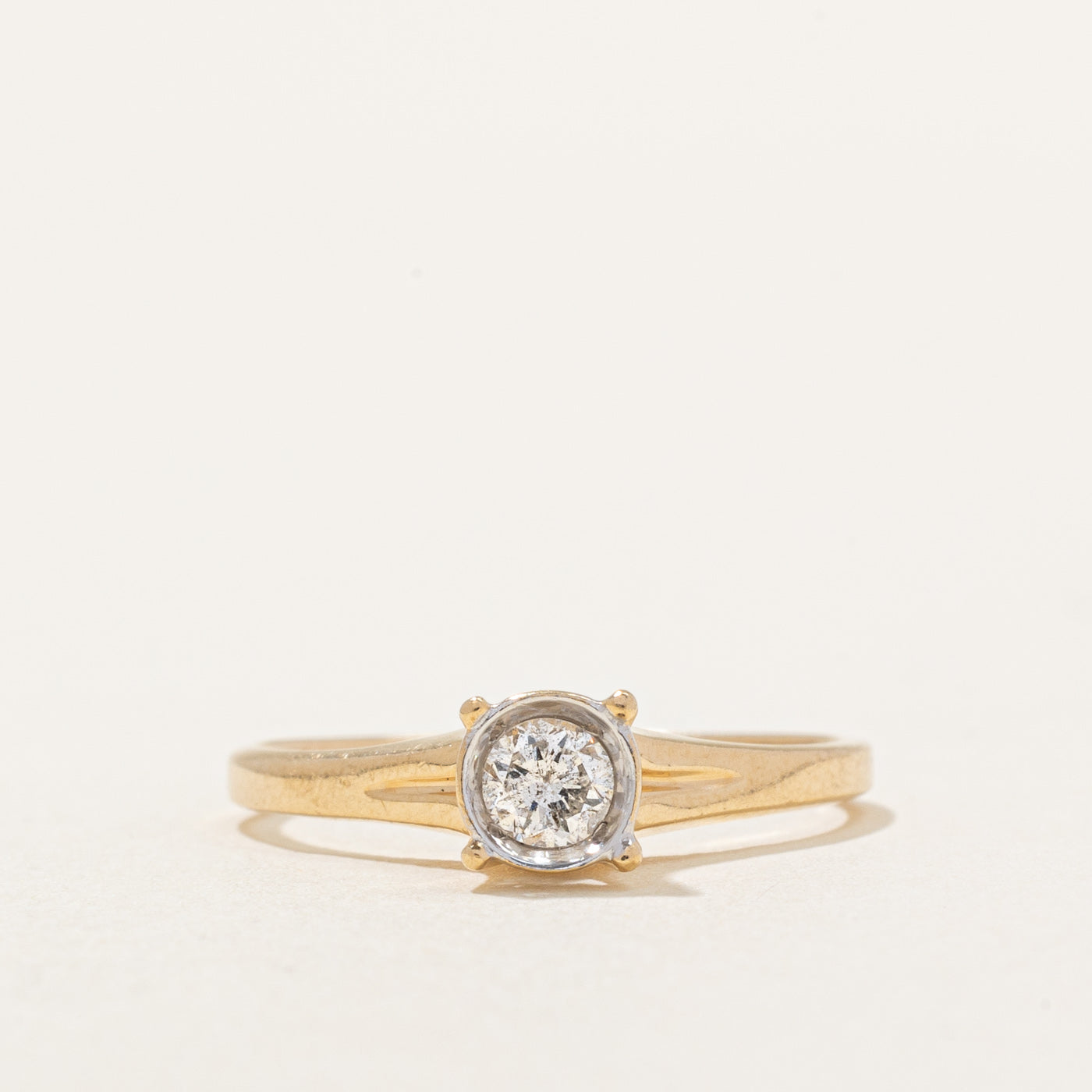 Bague de fiançailles sertie d'un diamant clos | 0,18 ct | Taille 6 |