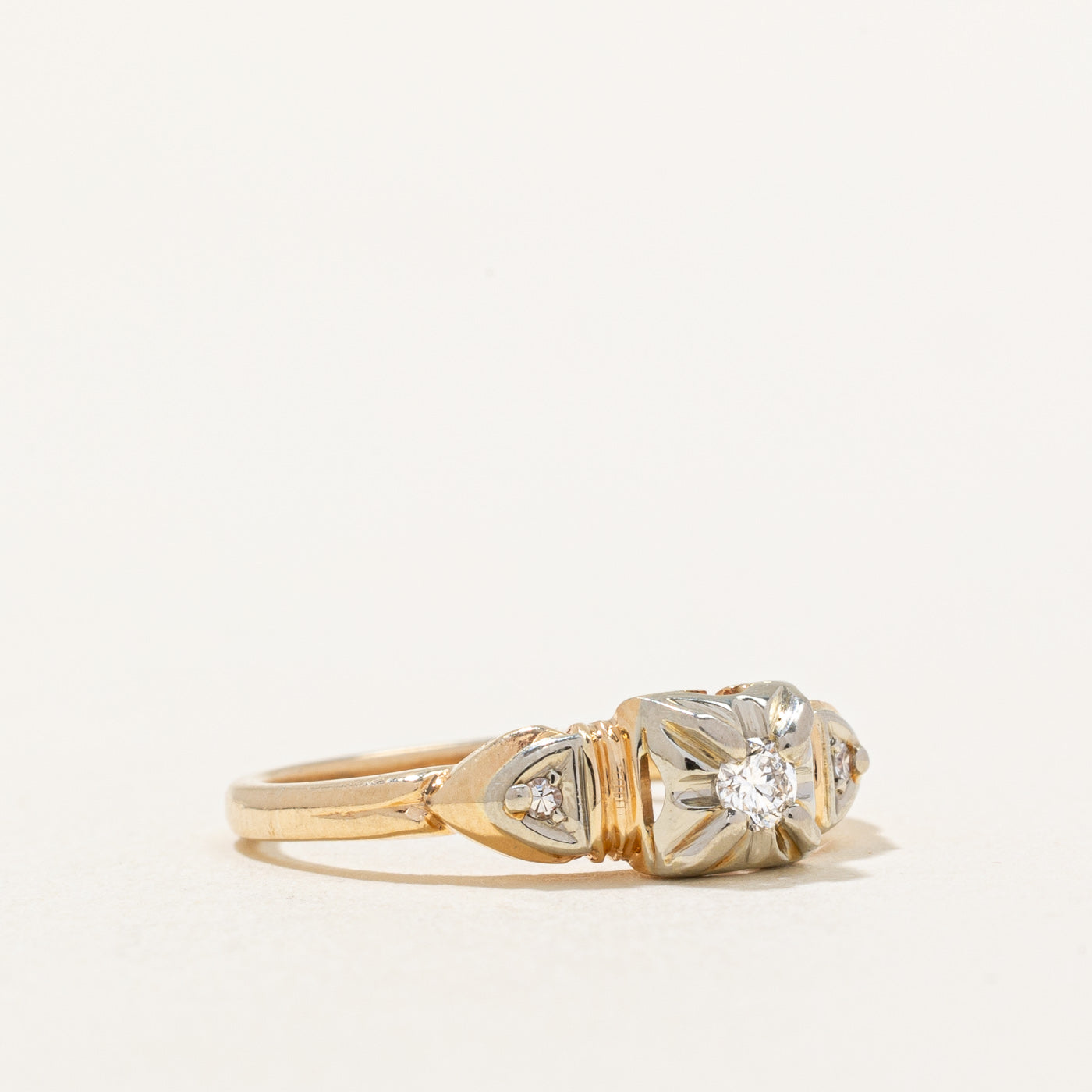 Diamond Ring | 0.09ctw | SZ 5.25 |