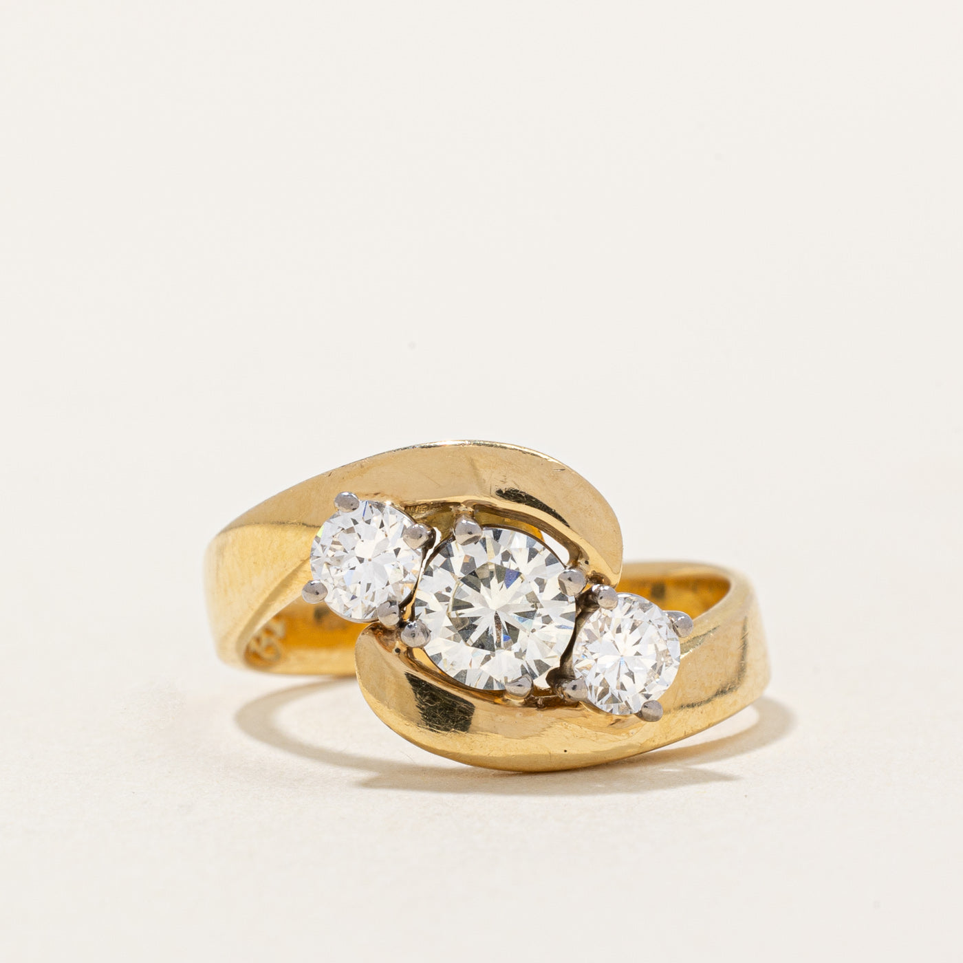 Bague cascade à trois diamants | 1,00 ct au total | Taille 6,25 |
