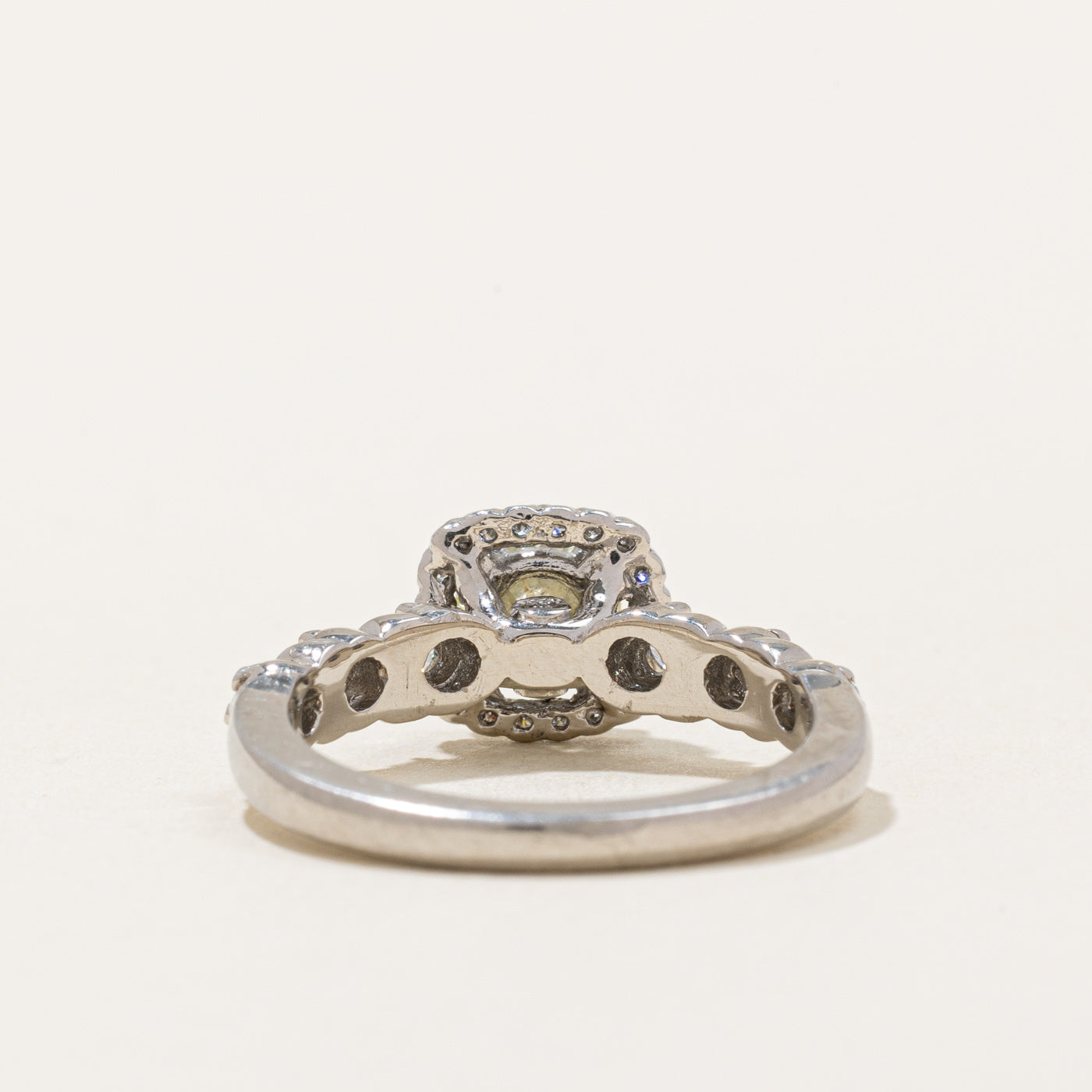 Diamond Halo Engagement Ring | 0.68ctw | SZ 4.25 |