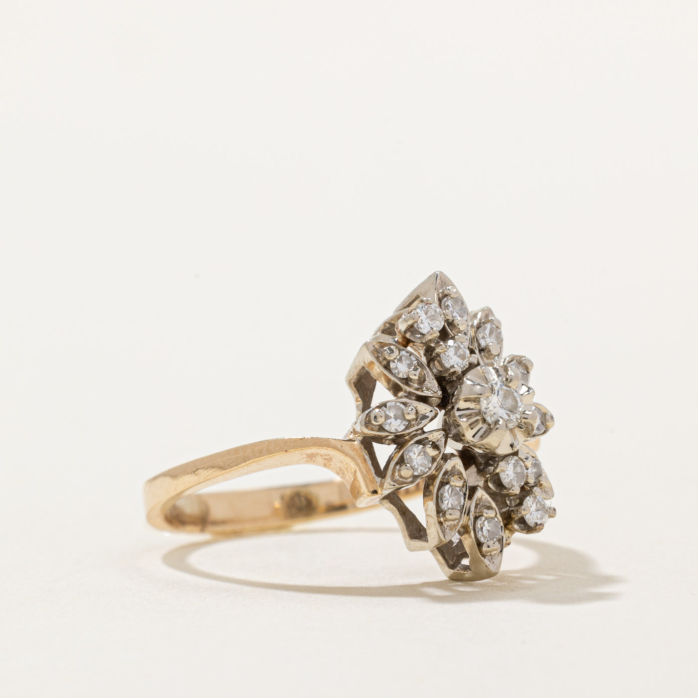 Illusion Set Diamond Cluster Cocktail Ring | 0.30ctw | SZ 7 |
