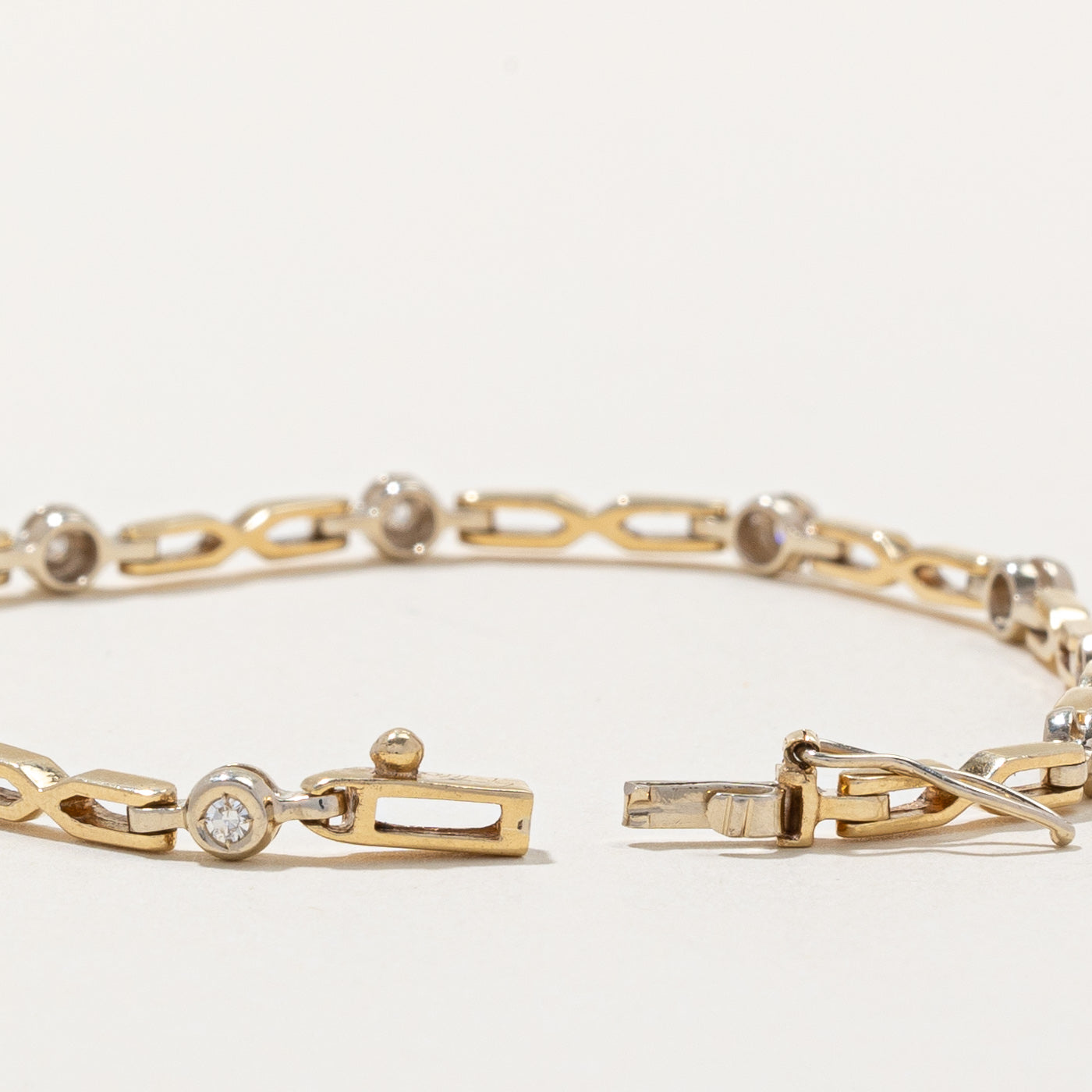 Diamond Bracelet | 0.15ctw | 7" |