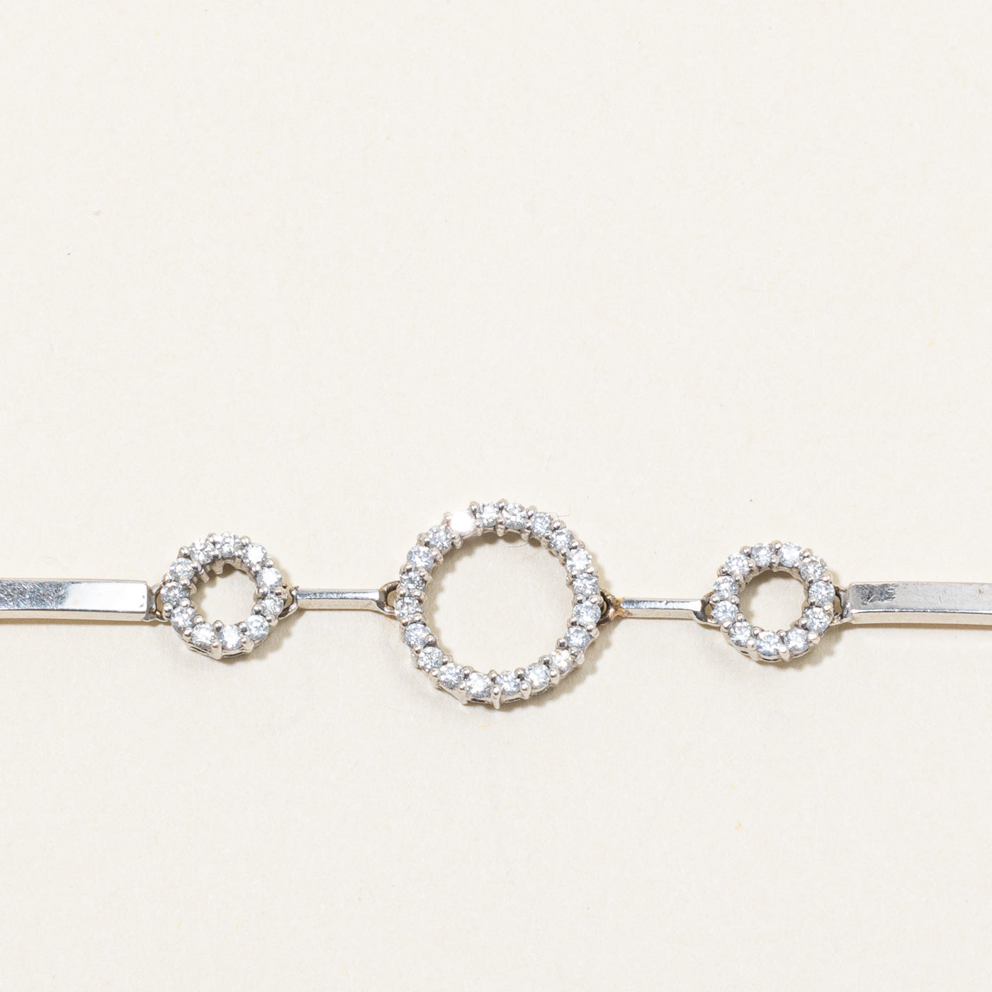 Diamond Circle Pendant Bracelet | 0.40ctw | 7.25" |