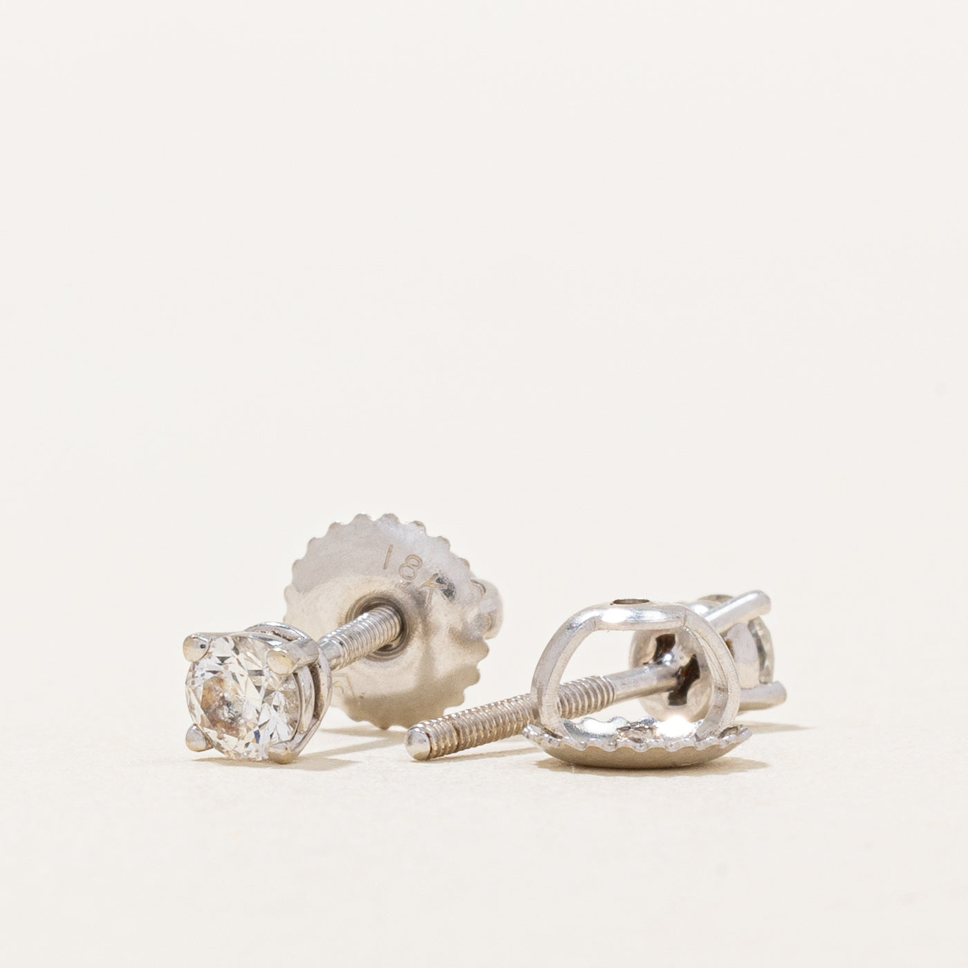 Boucles d'oreilles solitaire en diamant | 0,28 ct |