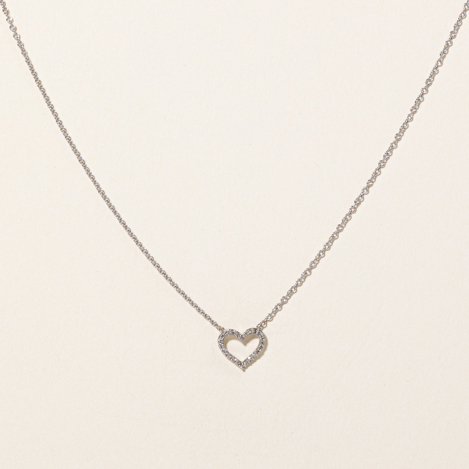 Collier pendentif cœur en diamant | 0,07 ct | 45,7 cm |