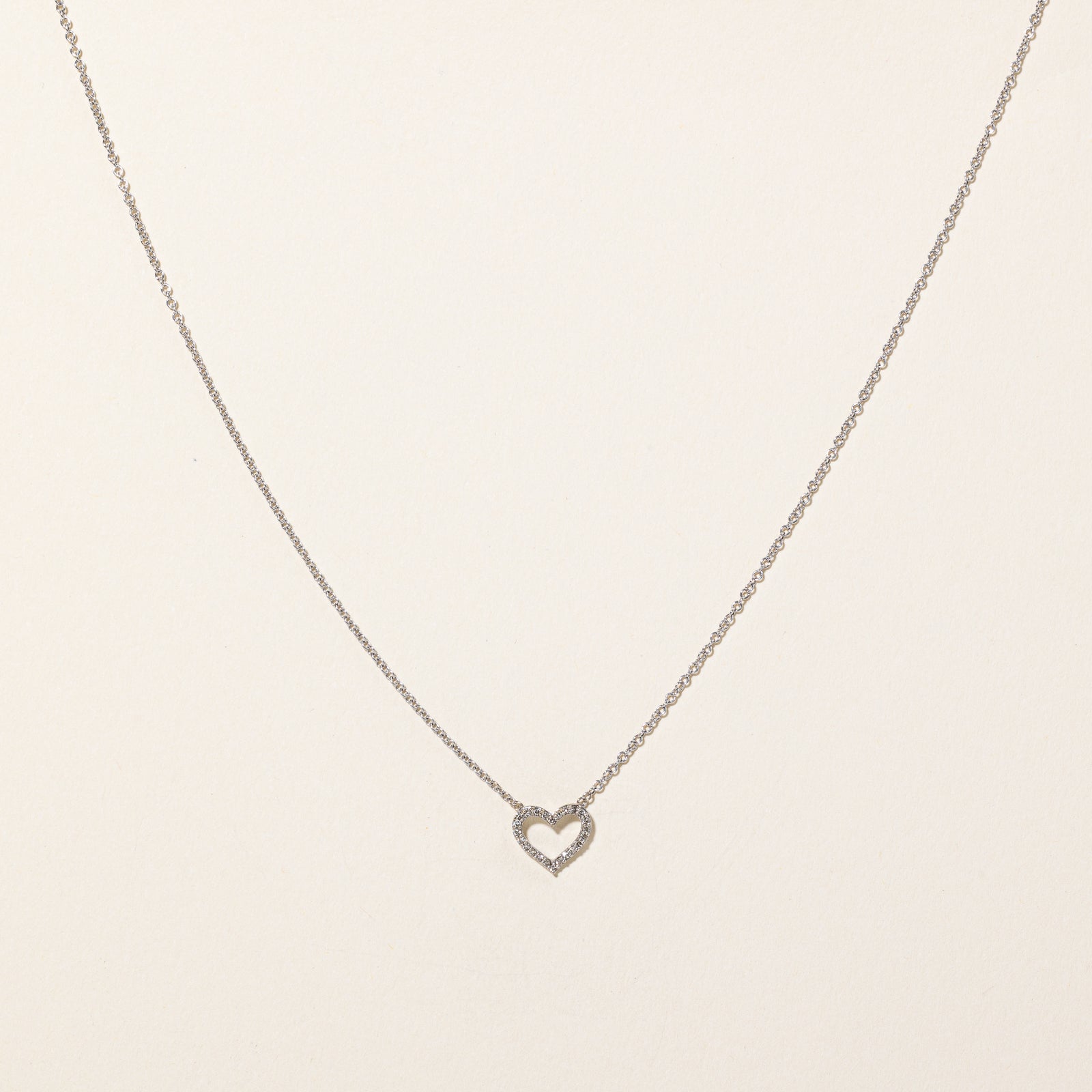 Collier pendentif cœur en diamant | 0,07 ct | 45,7 cm |