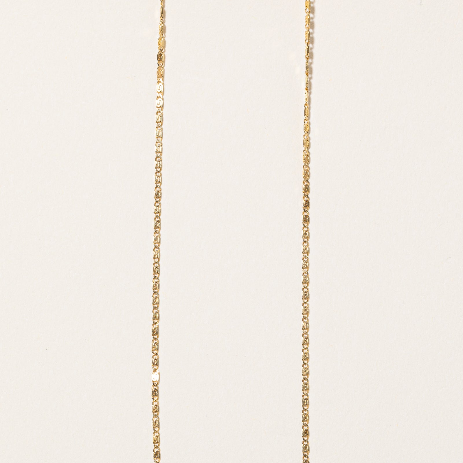 Diamond V Pendant Necklace | 0.28ctw | 18.5" |