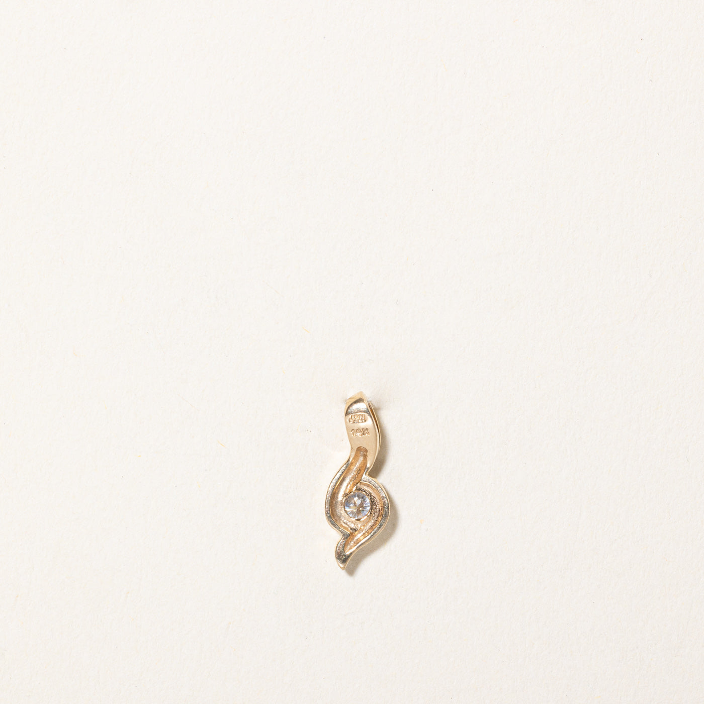 Semi Bezel Diamond Swirl Pendant | 0.19ct |