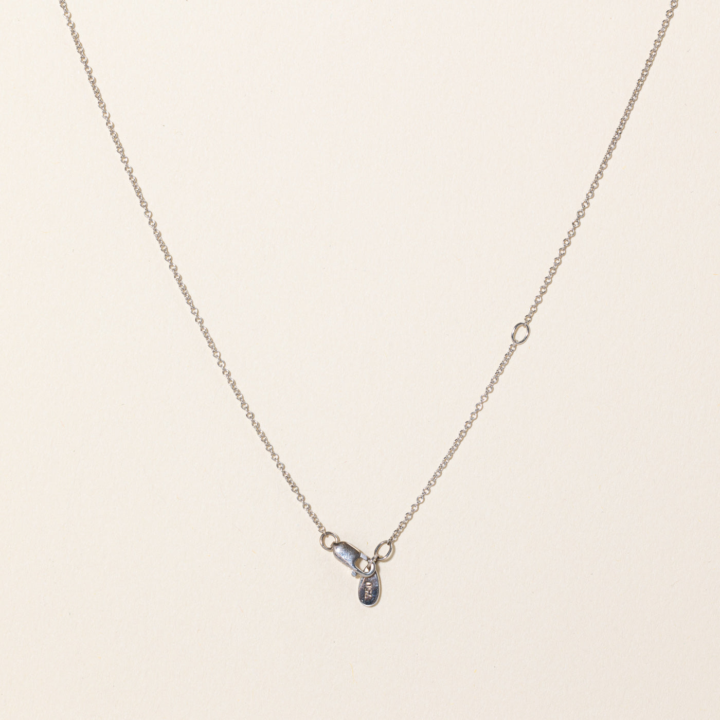 Collier pendentif initial « E » en diamant « Birks » | 0,10 ct | 45,7 cm |