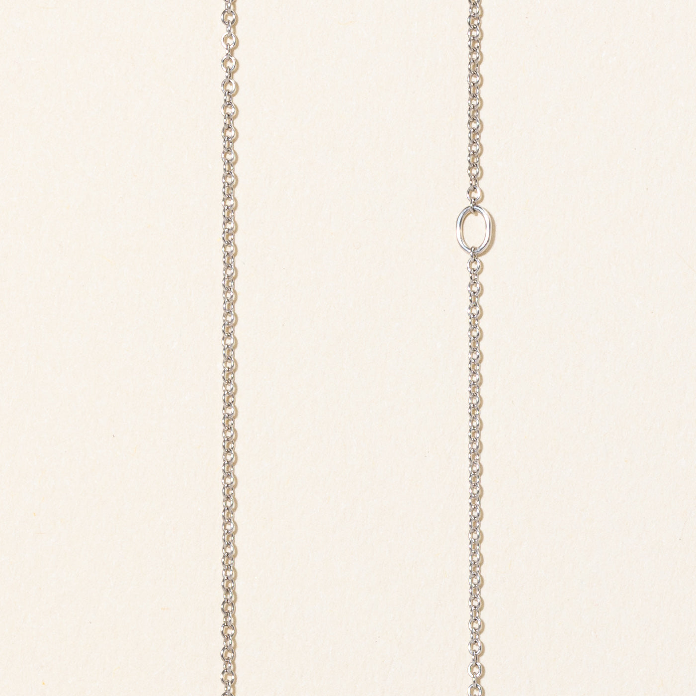 Collier pendentif initial « E » en diamant « Birks » | 0,10 ct | 45,7 cm |