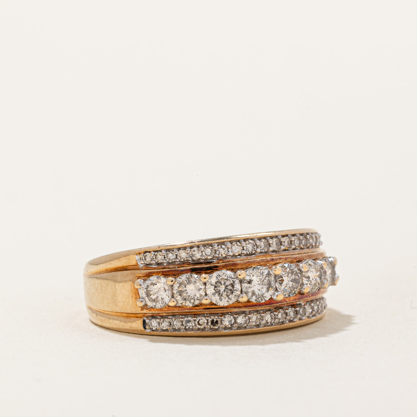 Diamond Ring | 0.92ctw | SZ 7 |