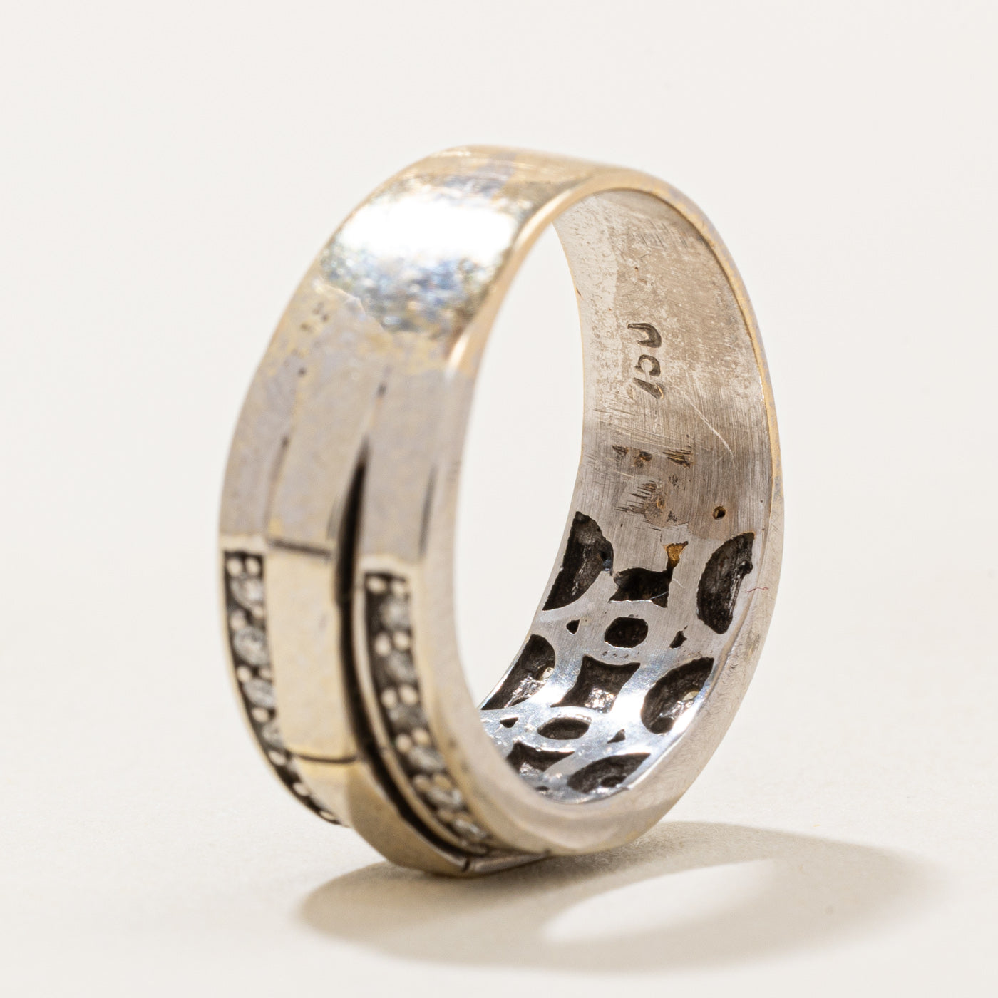 Diamond Geometric Ring | 0.17ctw | SZ 4.5 |