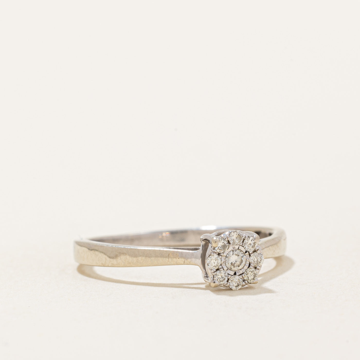 Bague sertie de diamants | 0,09 ct | Taille 5,5 |