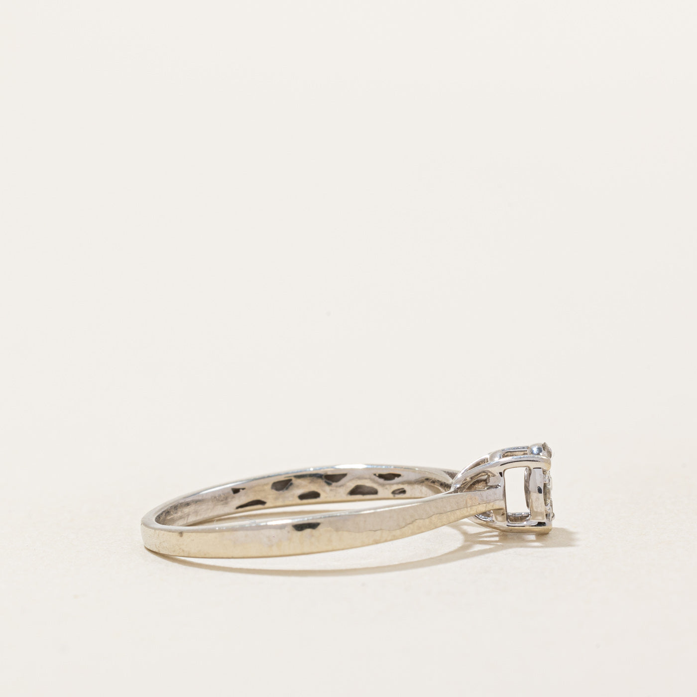 Bague sertie de diamants | 0,09 ct | Taille 5,5 |