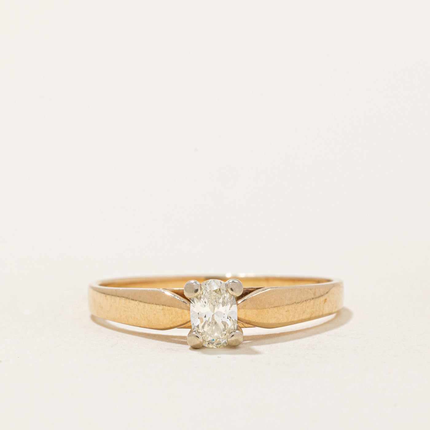 Oval Cut Diamond Engagement Ring | 0.25ct | SZ 6.5 |