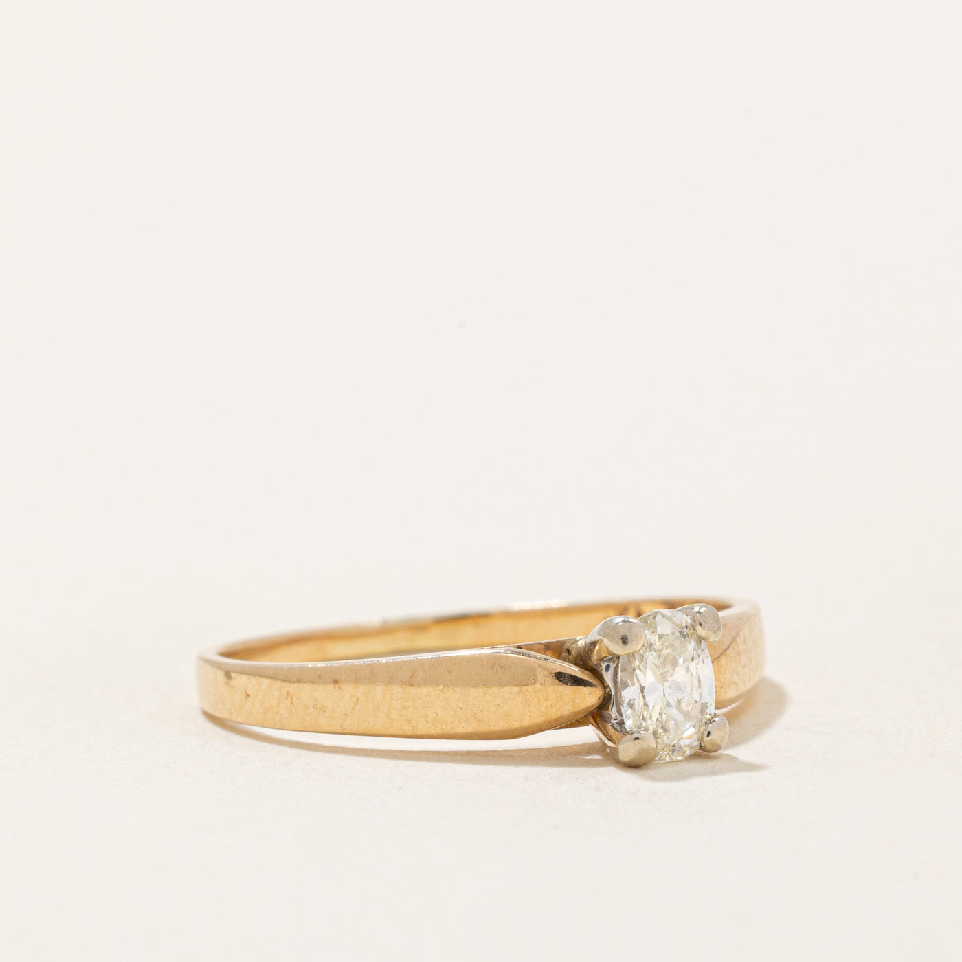 Oval Cut Diamond Engagement Ring | 0.25ct | SZ 6.5 |