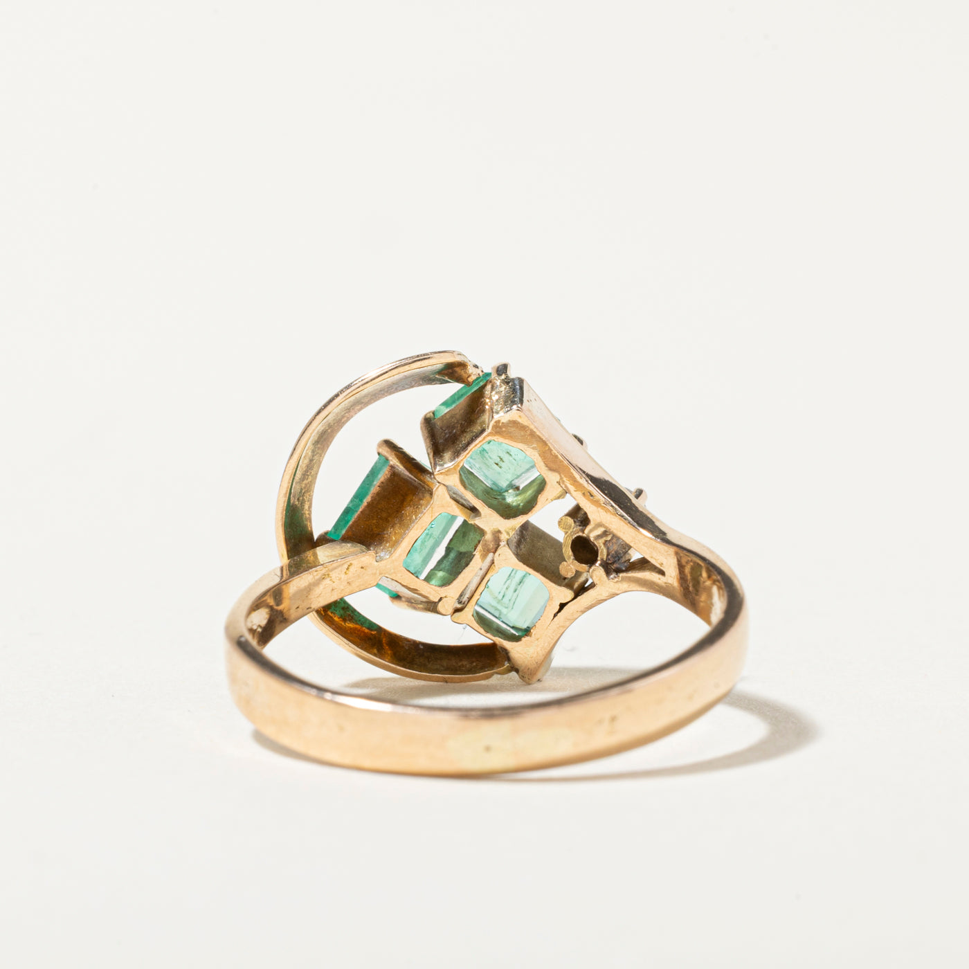 18k Three Stone Emerald & Diamond Openwork Ring | 1.11ctw, 0.04ctw | SZ 7.75