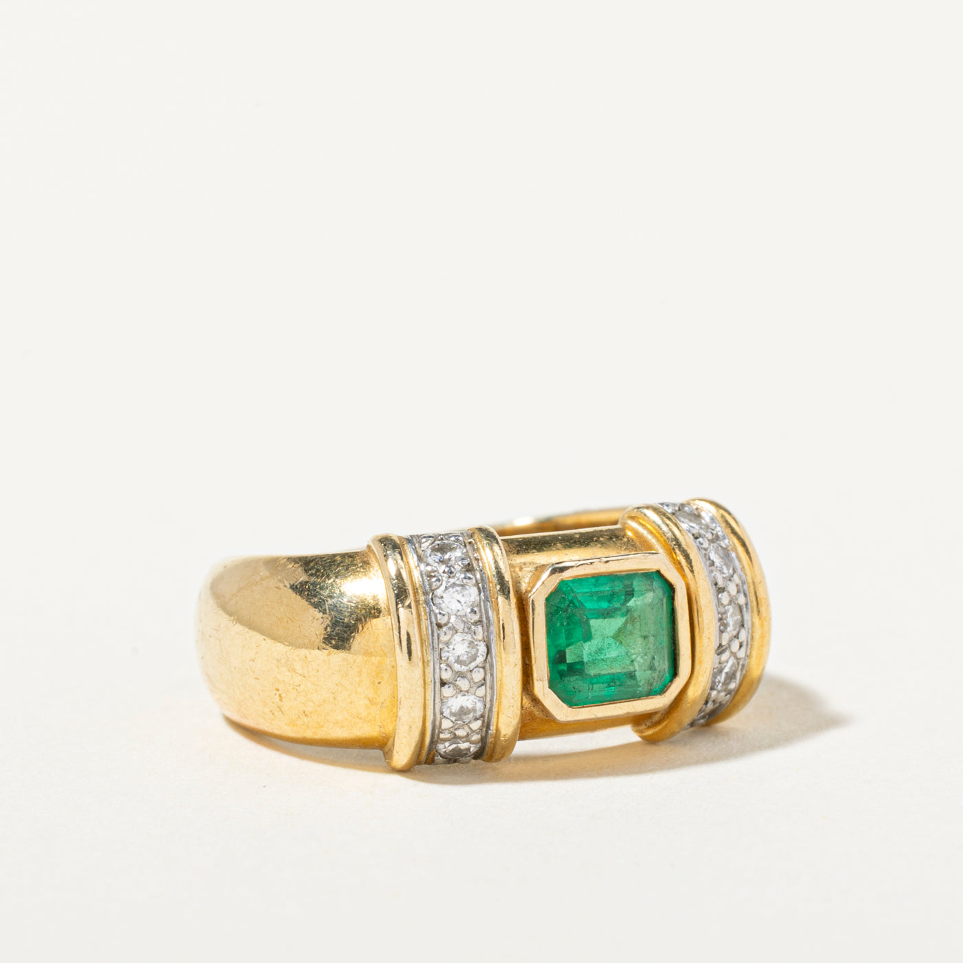 18k Emerald & Diamond Fluted Ring | 0.72ct, 0.23ctw | SZ 4