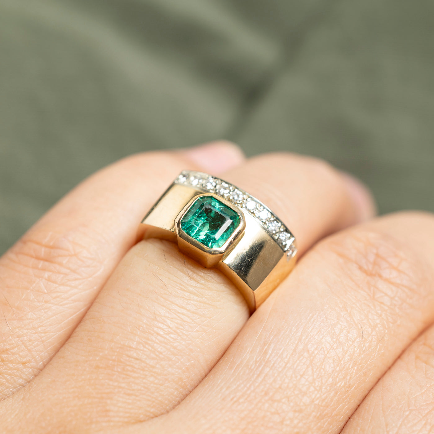 14k Emerald & Diamond Abstract Cocktail Ring | 1.42ct, 0.19ctw | SZ 5