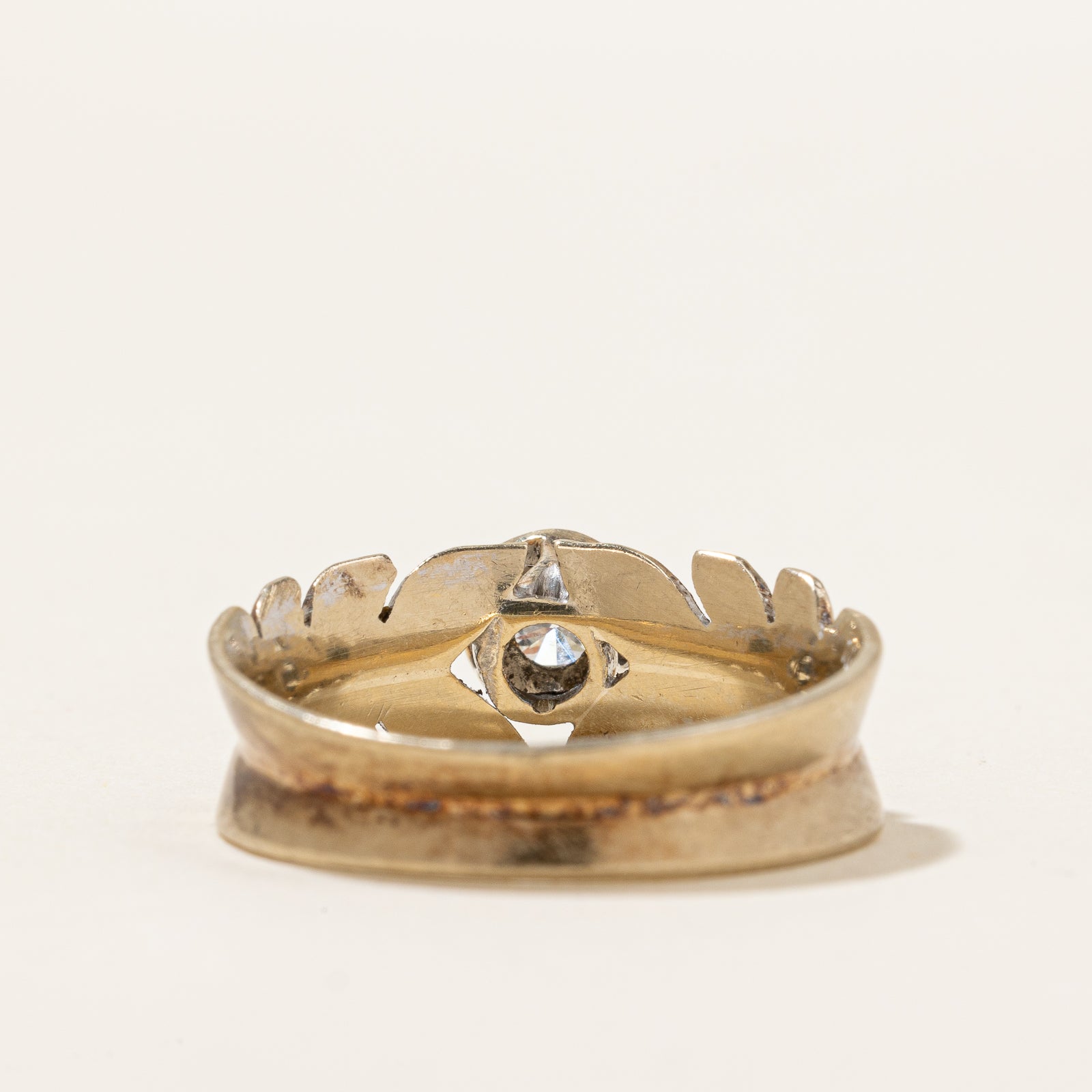 Diamond Leaf Ring | 0.19ct | SZ 6.75 |