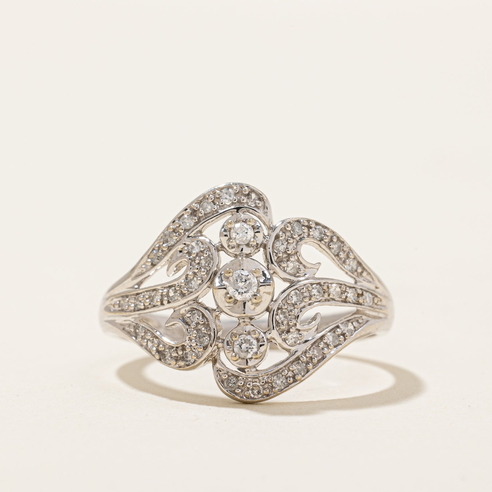 Bague ornée de diamants | 0,20 ct | Taille 6,5 |