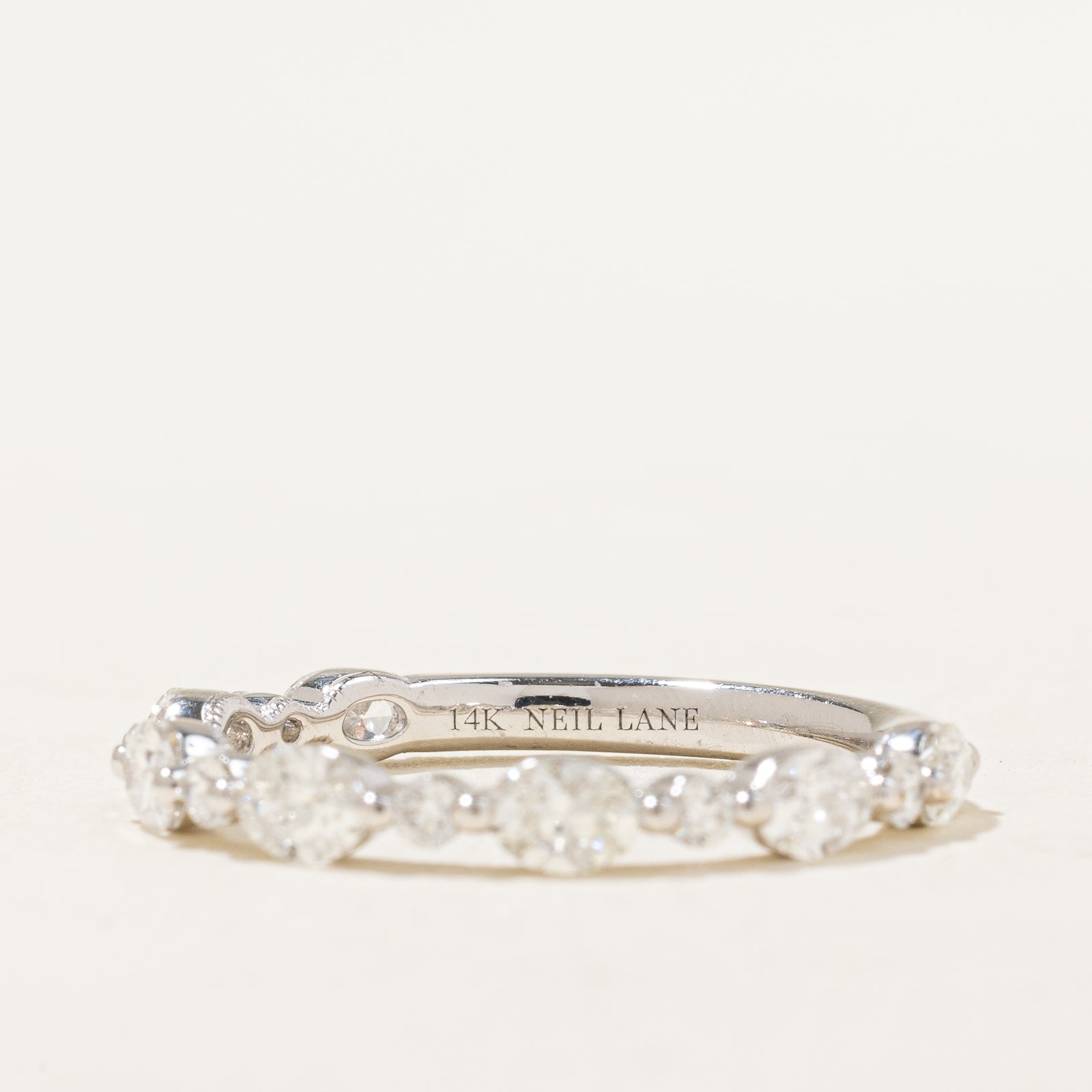 Alliance semi-éternité en diamants « Neil Lane » | 0,90 ct | Taille 6,5 |
