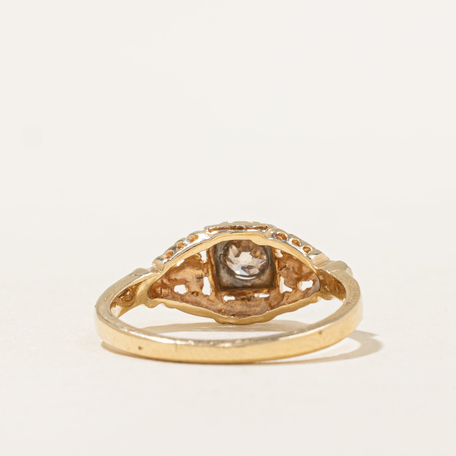 Bague ornée d'un diamant taille ancienne européenne | 0,14 ct | Taille 4,5 |